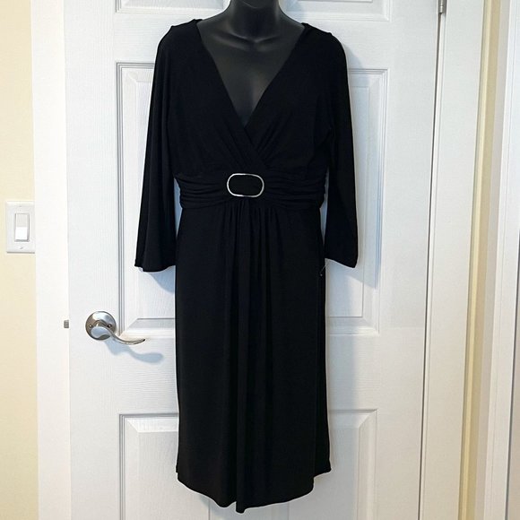 Gigi Dresses & Skirts - 073 - NEW Gigi Black Size 14 Dress